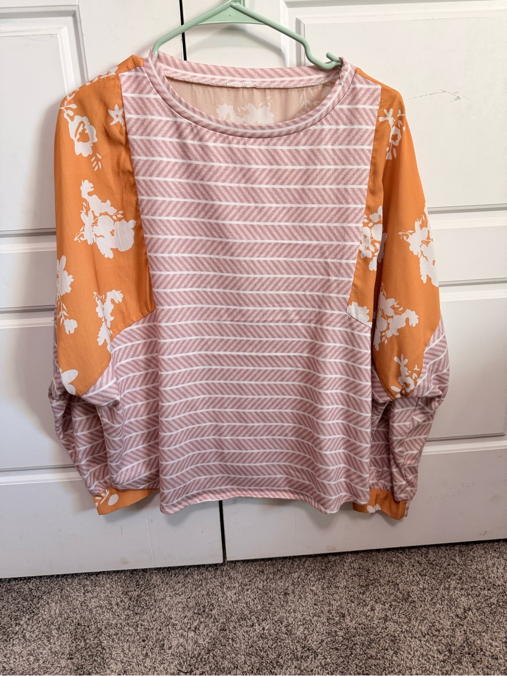 Women's Pink & Orange Patterned Long-Sleeve Top